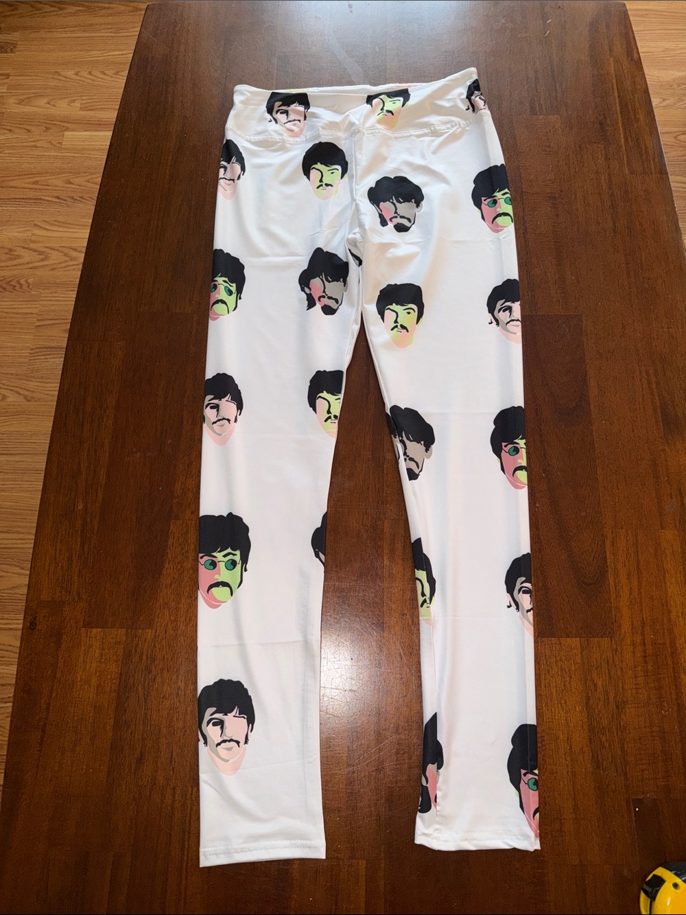 Stray Ink Art Wear ladies NWT the Beatles faces leggings. Size 2XL.